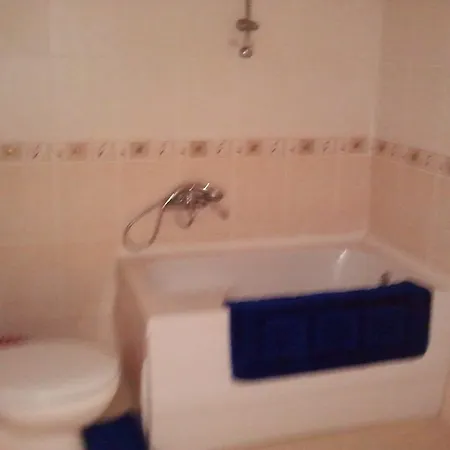 Altan Apartment *