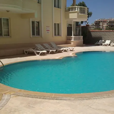 Altan Apartment *